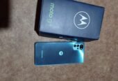 Motorola Moto G22 con Templado y Cargador liquido