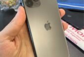 IPhone 11 PRO (75% y64GB) trizado 220MIL (funciona prefecto todo)