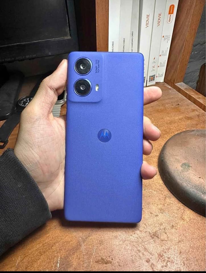 Vendo Moto G85 O Recibí Menor Y Diferencia
