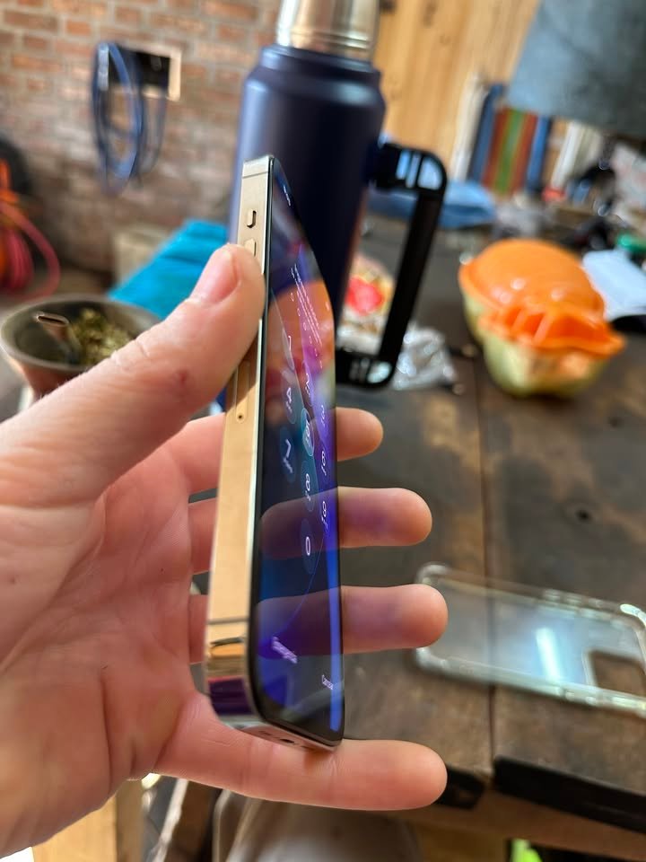 Iphone 13 pro Dorado