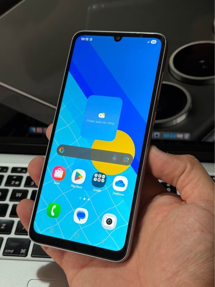 Vendo Samsung A05 libre 64gb 4ram huella , IMPECABLE, NO PERMUTO