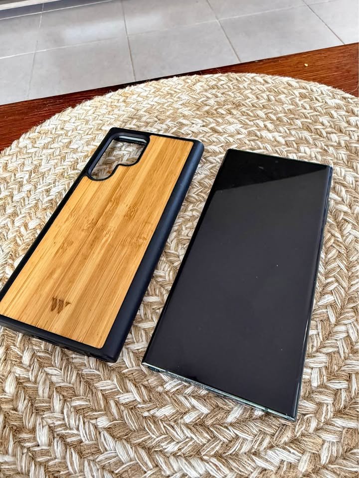 Vendo o permuto Samsung S22 ultra 256gb x Ps5