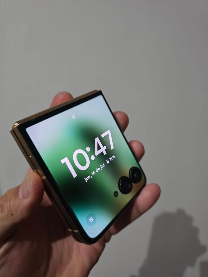 Motorola Razr 60 Ultra 1TB Liberado – Impecable