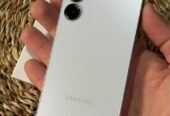 Vendo Samsung S25 libre 256gb 12ram , IMPECABLE NADA DE USO , COMPLETO , NO PERMUTO