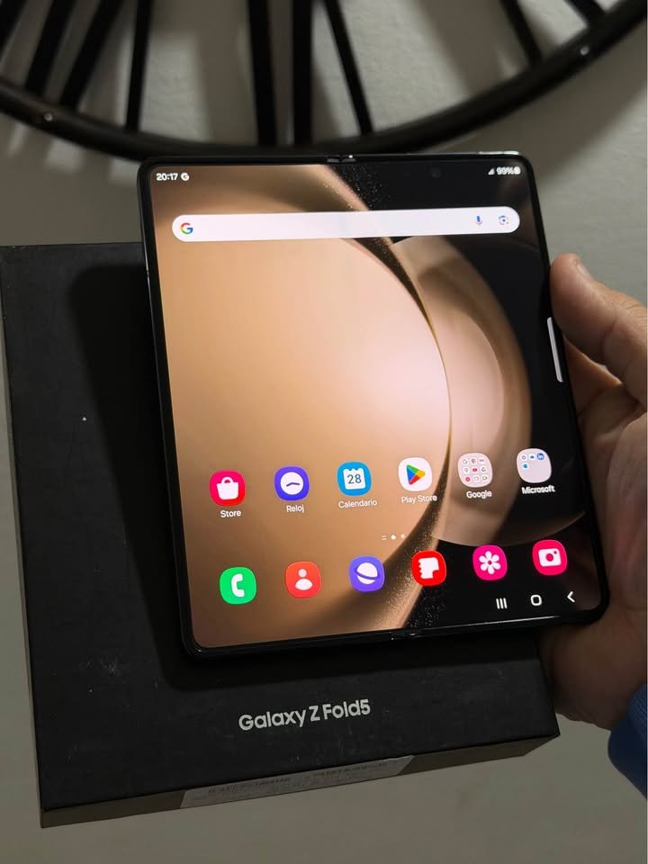 Vendo Samsung Z fold 5 libre 512gb 12ram IMPECABLE, NO PERMUTO, COMPLETO