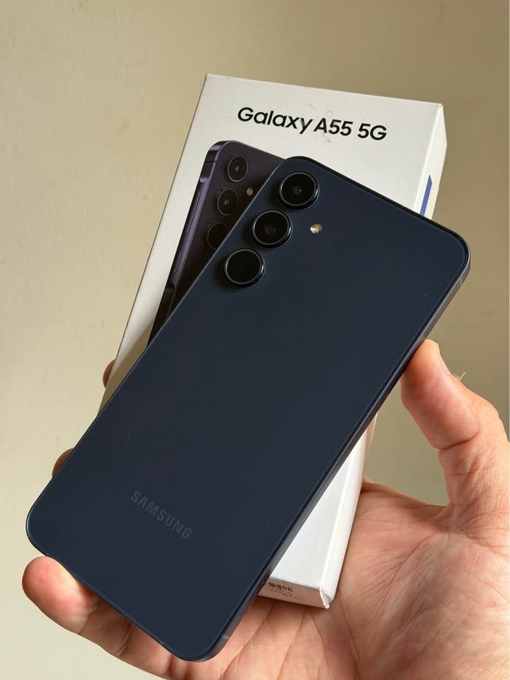 Vendo Samsung A55 libre 5G 128gb 8ram , IMPECABLE, NO PERMUTO , COMPLETO