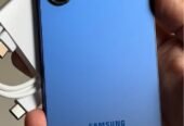 Vendo Samsung S25 plus libre 256gb 12ram IMPECABLE, NADA DE USO , COMPLETO , NO PERMUTO