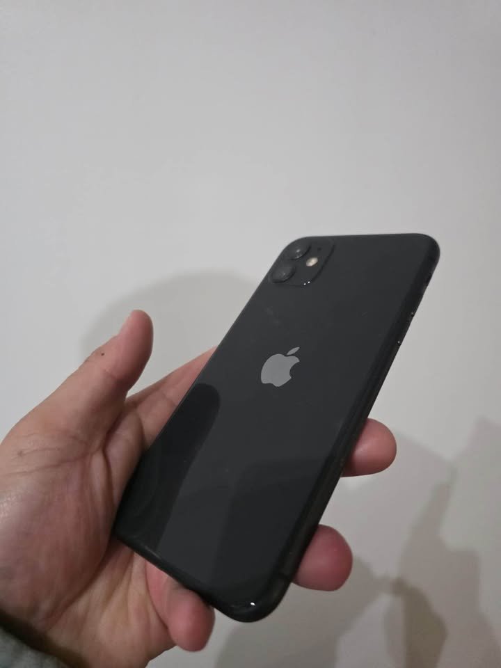 iPhone 11 128GB Liberado – 73% Batería
