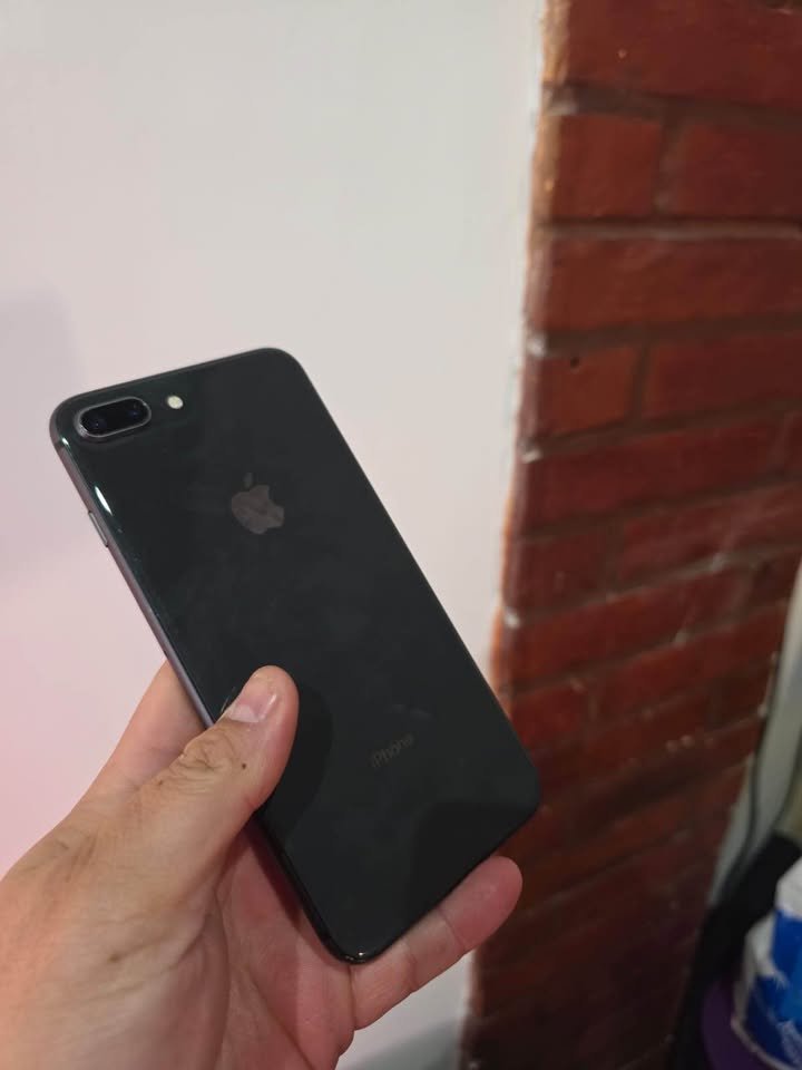 iPhone 8 Plus 64GB 100% Batería Liberado Impecable