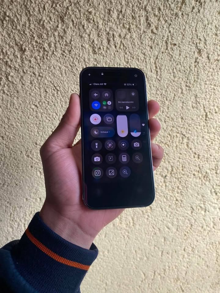 Vendo o permuto iPhone 14 Pro purple