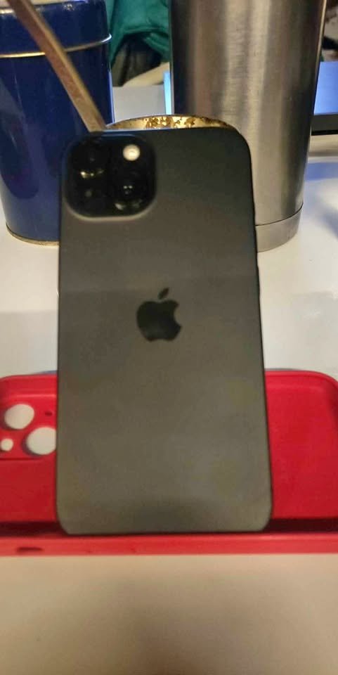 iPhone 15 87% nunca abierto 128gb