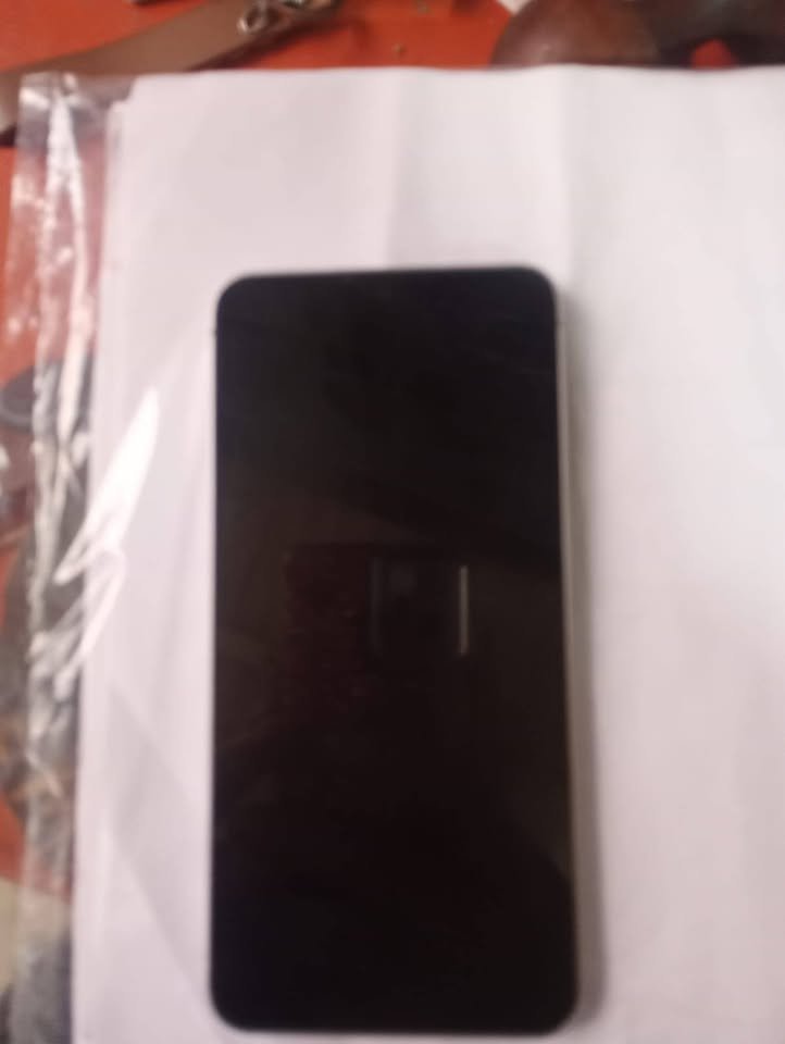 Vendo Samsung Galaxys S25 256 gb 12 RAM ip69 sumergible como nuevo