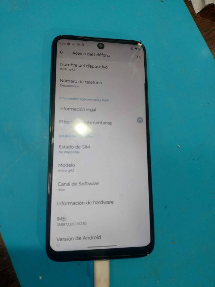 Vendo Motorola g42 impecable libre 128gb 4ram
