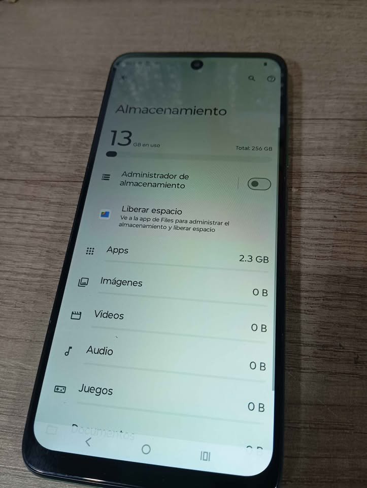 Motorola g35 5g 📱 256 GB de almacenamiento ✅ Libre de fábrica ✅ Caba 📍