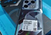 Infinix GT 20 pro completo en caja, impecable, hidrogel trasero.