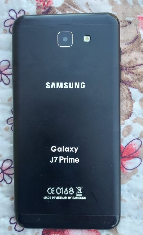 Samsung Galaxy J7 Prime en oferta (hay que cambiarle el socalo del modulo)