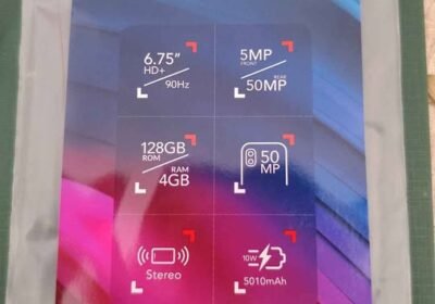 Vendo celular TCL 505