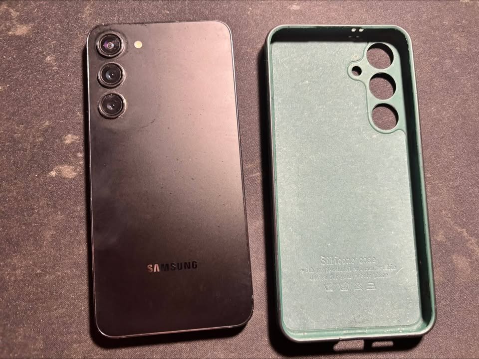 Samsung S23 +