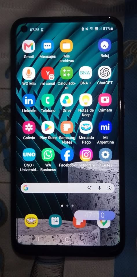 Samsung A11 en excelente estado de conservacion y funcionamiento.