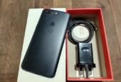 Oneplus 5t de 64gb y 6gb ram vendo o permuto exelente estado pantalla impecable