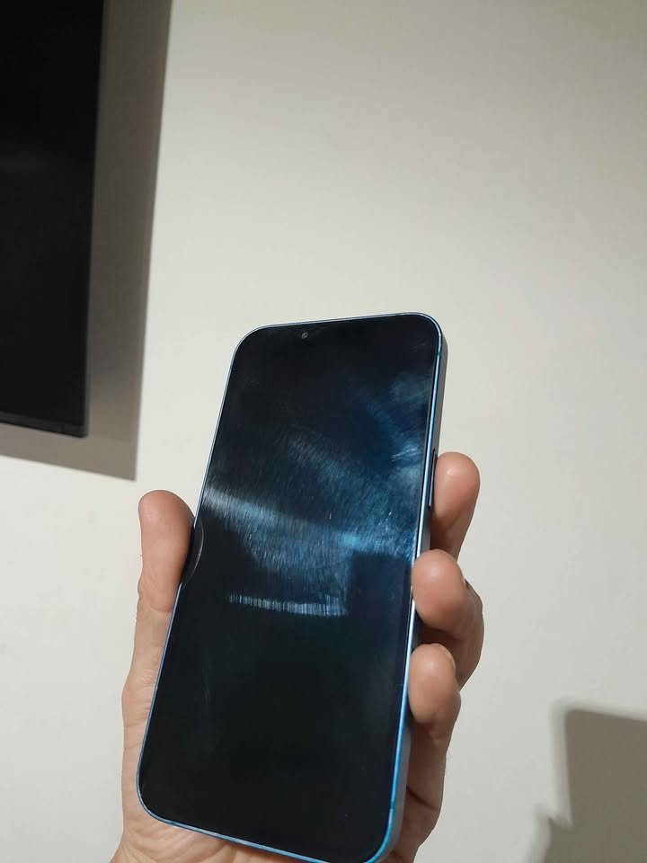 VENDO IPHONE 13 ( leer descripción)