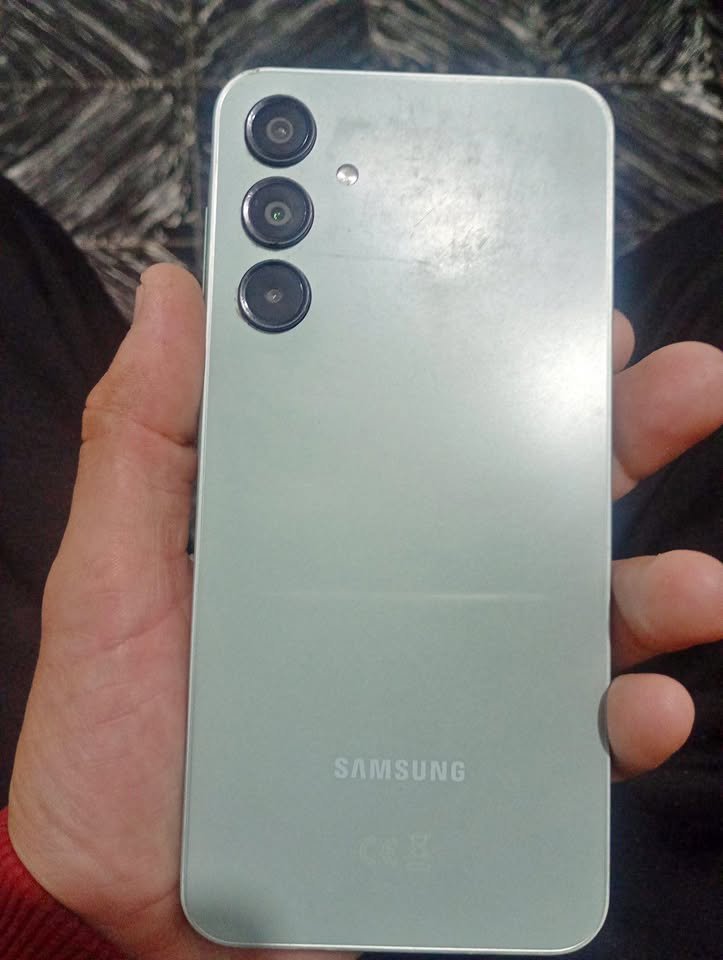 Vendo+Samsung+a+16+pro+escucho+precio