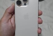 Vendo iPhone 16 Pro 256GB
