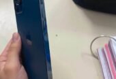 Solo vendo no permuto iPhone 12 Pro Max impecable 500$ con 76 de batería original. Y 128 g
