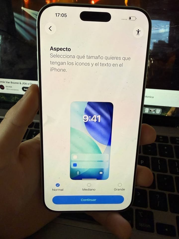 iPhone 17 Pro Max gris en impecable estado para repuesto, todo original. Tiene la cuenta