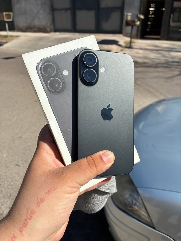 VENDO IPHONE 16 DE 128 GB