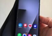 Vendo Samsung Z flip 7FE libre 256gb 8ram IMPECABLE, COMPLETO , NO PERMUTO