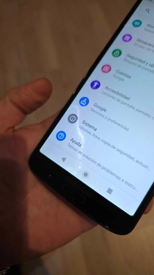 MOTO G6 PLUS LIBRE 64GB 4GB RAM ANDROID 9 ASTILLADO