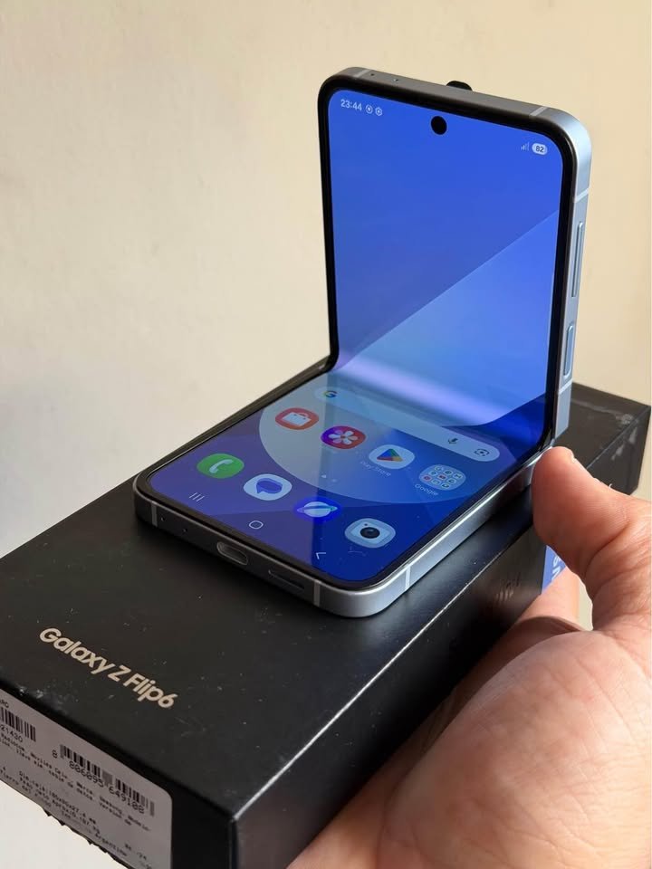 Vendo Samsung Z flip 6 libre 512gb 12ram IMPECABLE, NO PERMUTO, COMPLETO