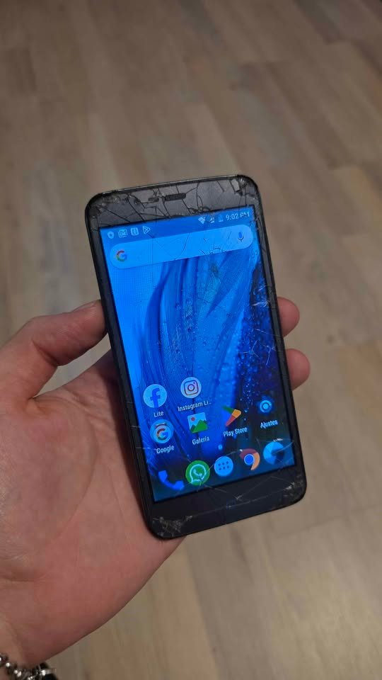 ZTE BLADE A310 LIBRE 8GB ANDROID 6 CON DETALLES