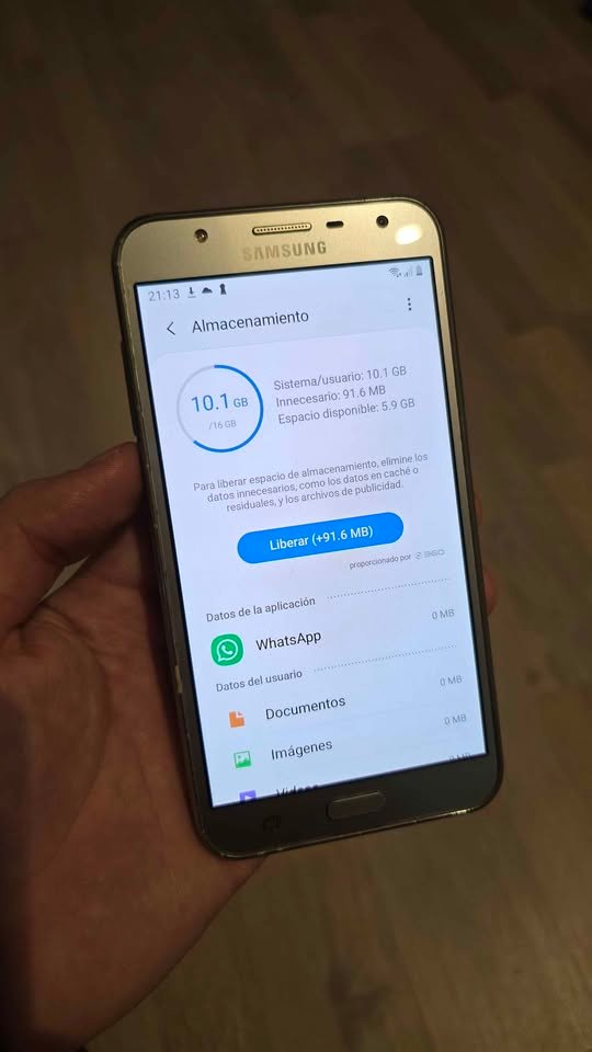 SAMSUNG GALAXY J7 NEO LIBRE 16GB ANDROID 8 EN BUENAS CONDICIONES