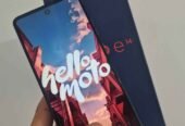 MOTO E14 COMO NUEVO