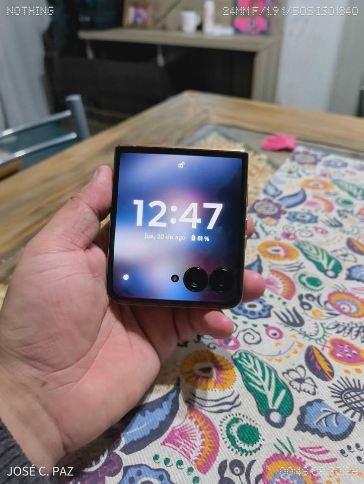 Motorola razer 60 Ultra