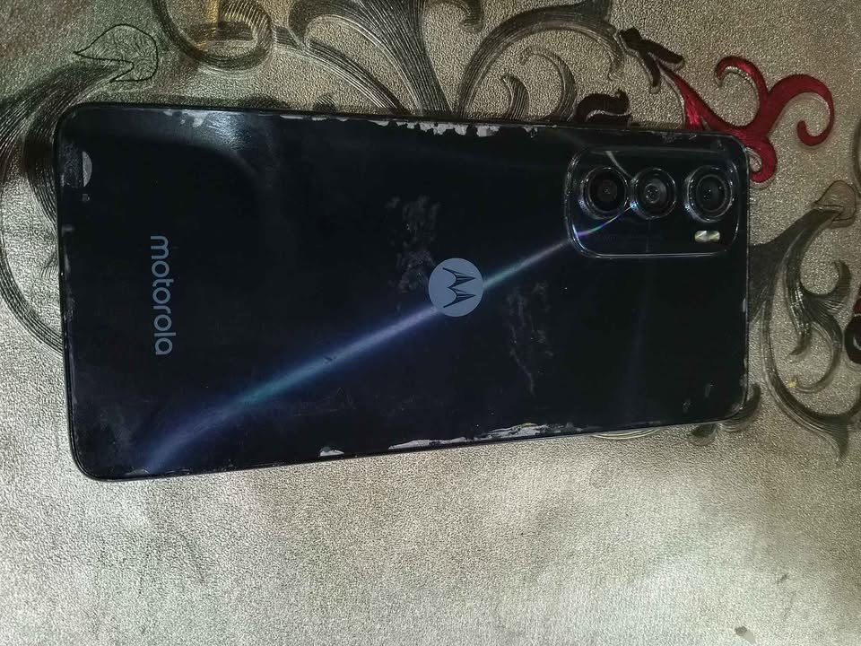 Moto edge 30