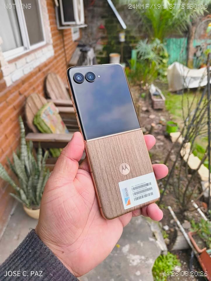 Motorola razer 60 Ultra