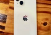 Iphone 13 sin detalles en caja