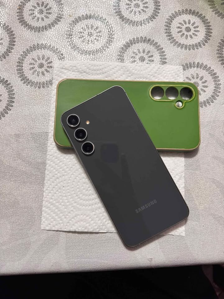 Samsung s23 fe 128GB