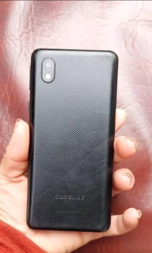 Vendo+Samsung+A01+core+hay+que+sacarle+la+cuenta+30mil+ya+no+llevo+