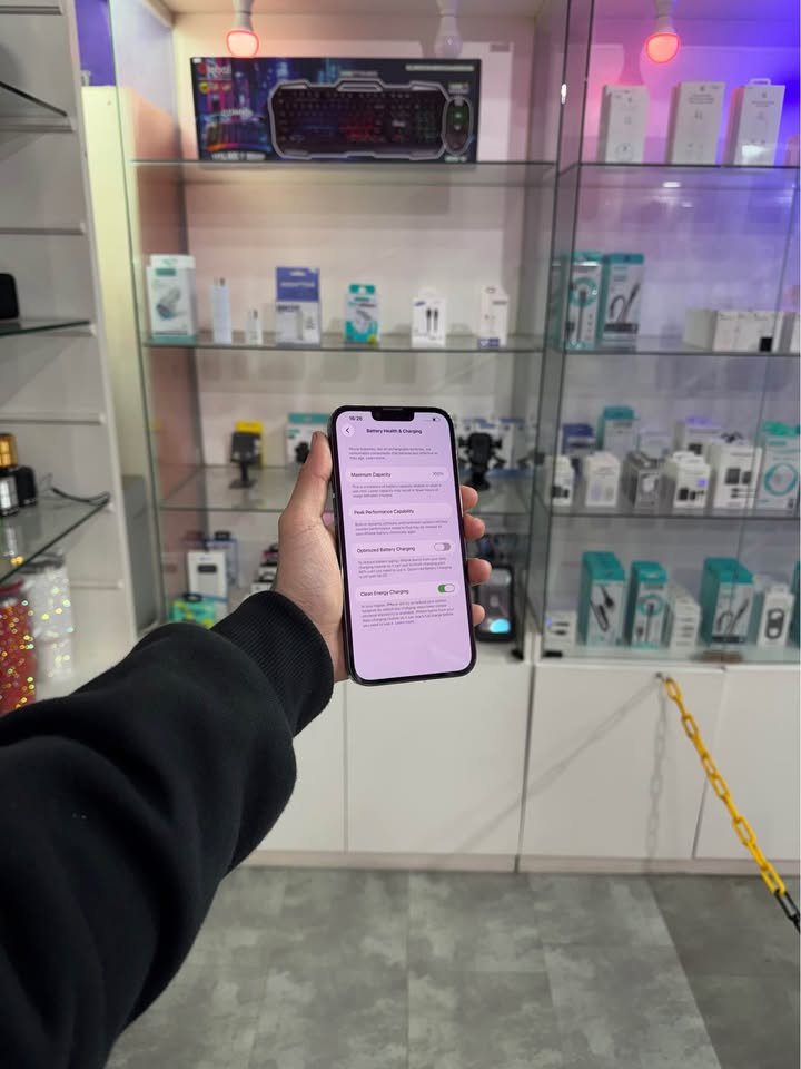iPhone 13 Esim