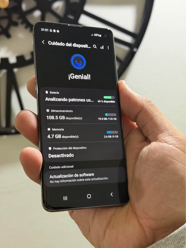 Vendo Samsung S10 libre 128gb 8ram NFC IMPECABLE , NO PERMUTO