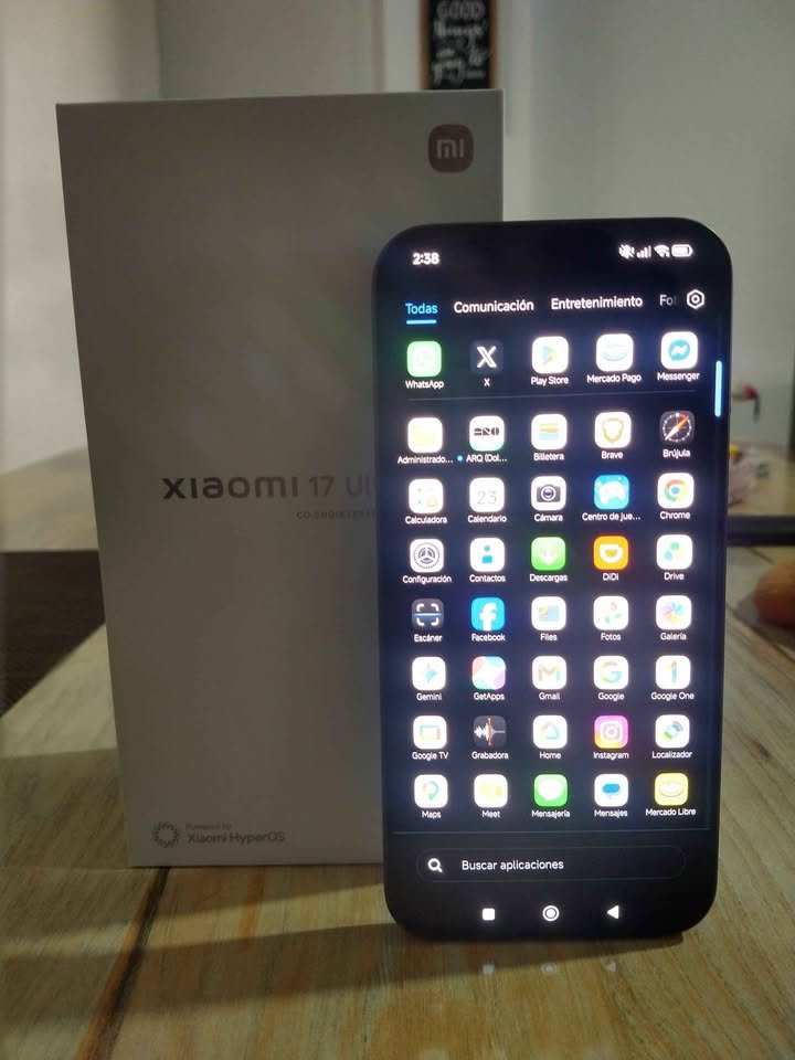 Xiaomi 17 Ultra global 16/512 impecable en caja completo. Valor USD.