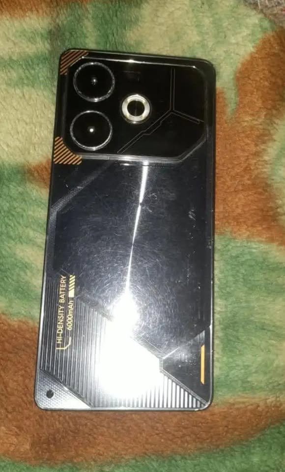 Tecno pova 6