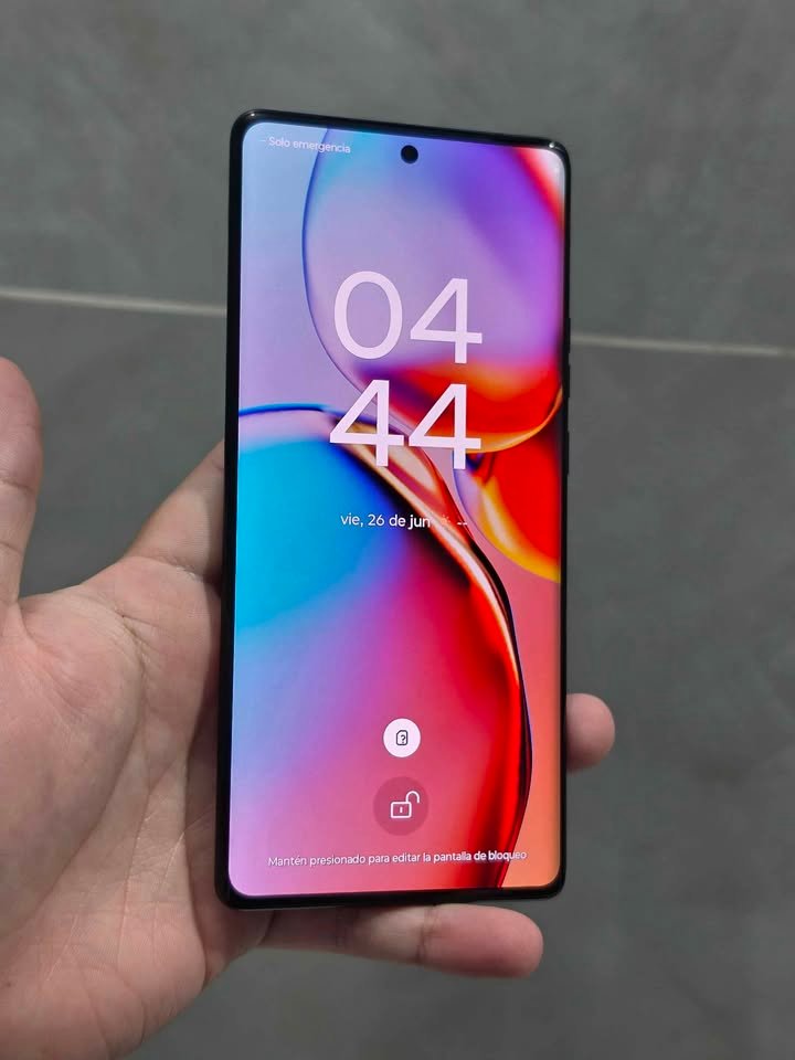 Motorola Edge 40 Pro, Libre Esim, 256gb/12gb de ram.