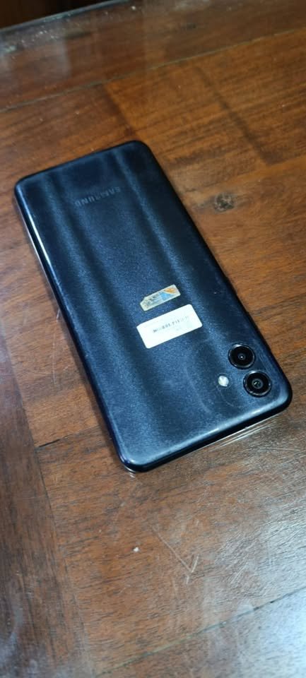 Vendo cel sansum A04