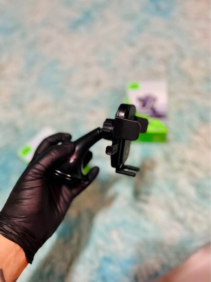 LIQUIDO portacelulares para auto
