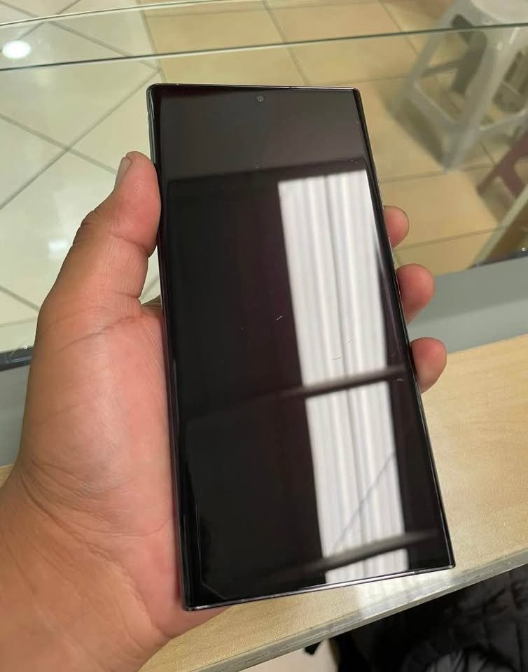 Samsung Galaxy S22 Ultra 128GB 8GB RAM – Excelente estado